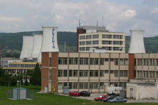 Ungurii de la MOL vor să cumpere Oltchim